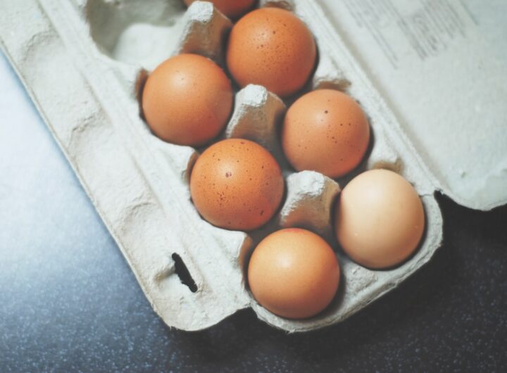 Photo Food safety guide in confectionery: Raw eggs management