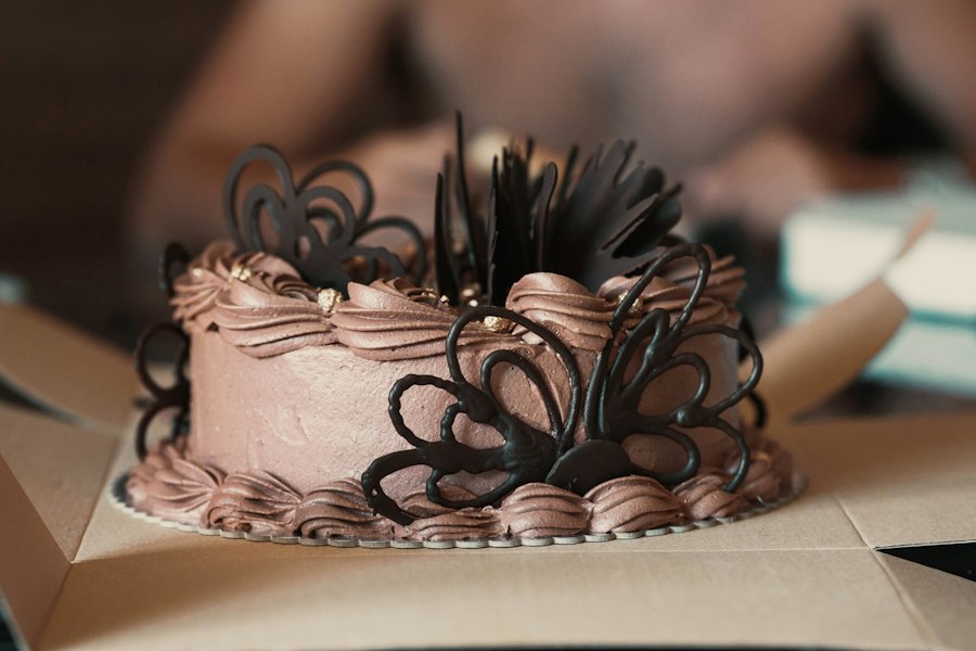 Photo cake decorating